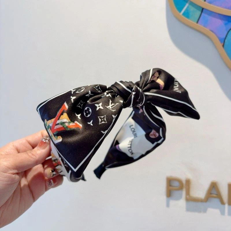 TechFriendly Louis Vuitton Hair Hoop 262965