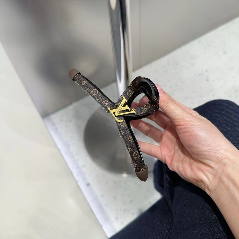 Sophisticated Louis Vuitton Hair Hoop 264093