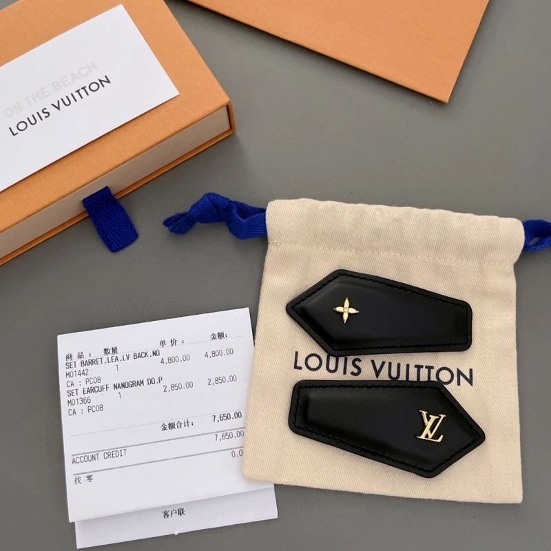 Louis Vuitton Hairpins Elegant 251256