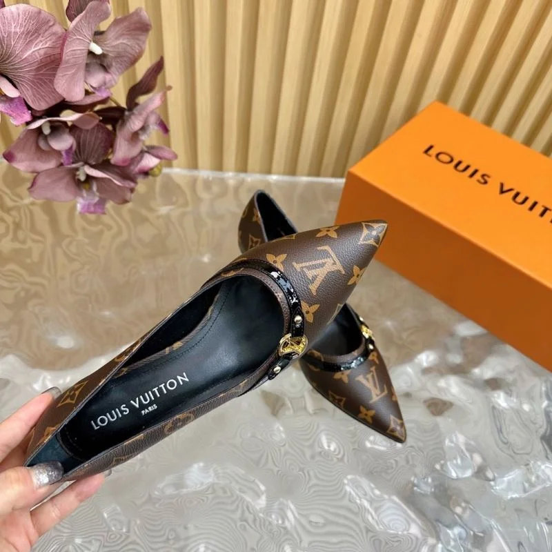 Louis Vuitton Heeled Shoes Durable 32375
