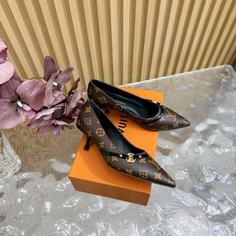 Louis Vuitton Heeled Shoes Durable 32375