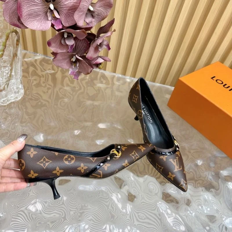 Louis Vuitton Heeled Shoes Durable 32375