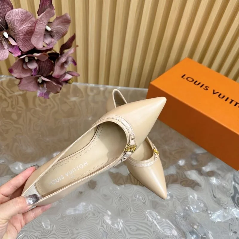 Louis Vuitton Heeled Shoes Snug 32371
