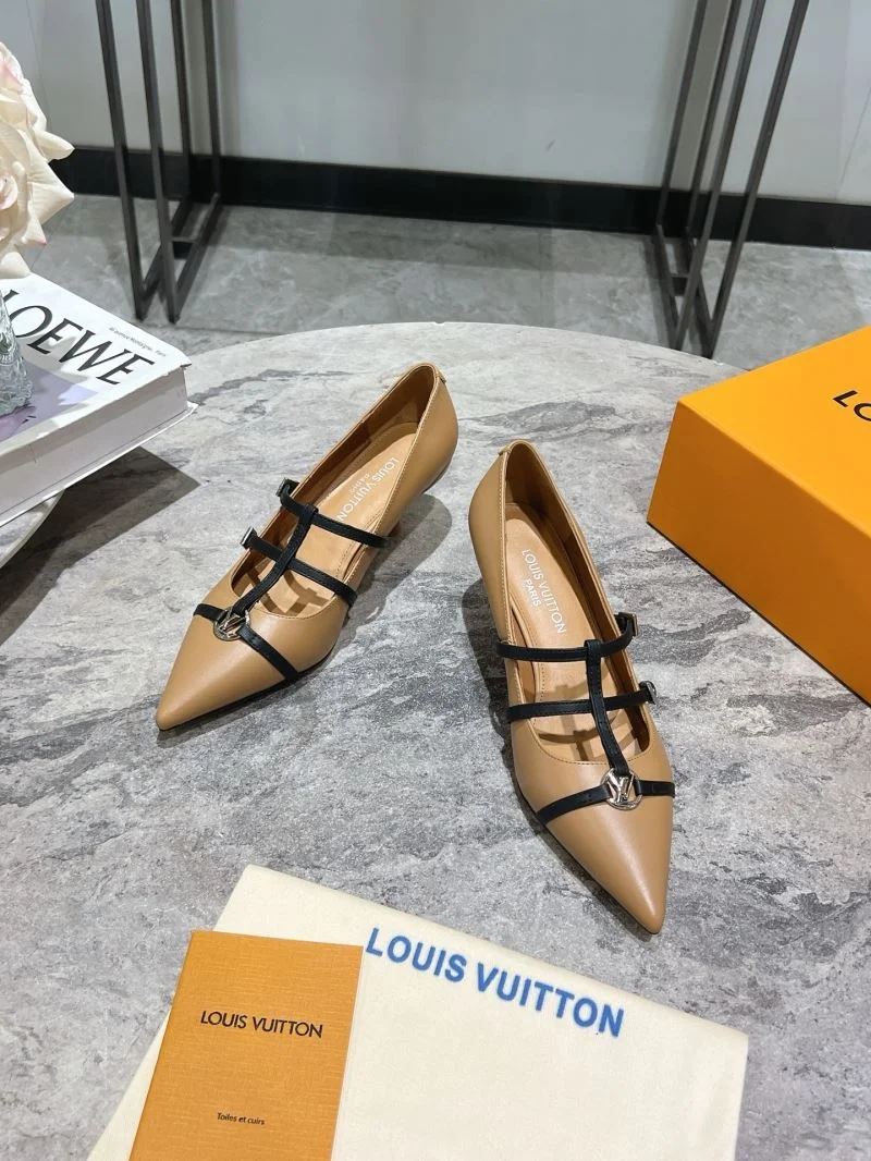 Louis Vuitton Heeled Shoes RelaxedFit 32354