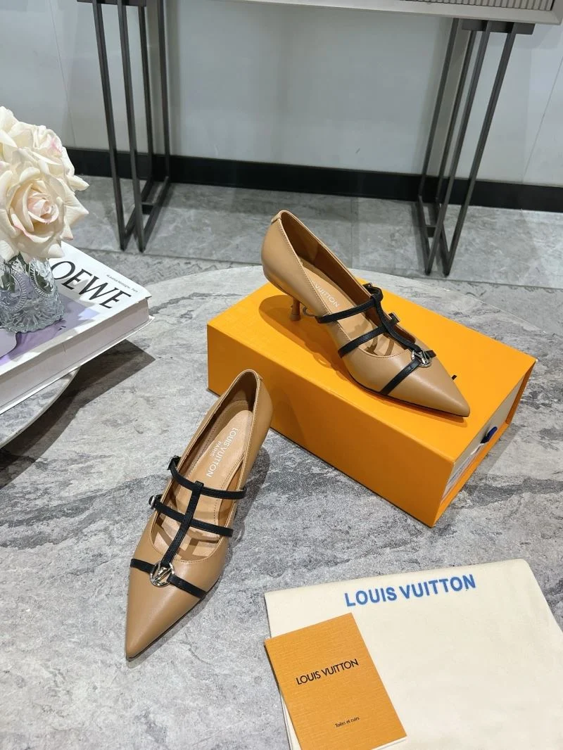 Louis Vuitton Heeled Shoes RelaxedFit 32354