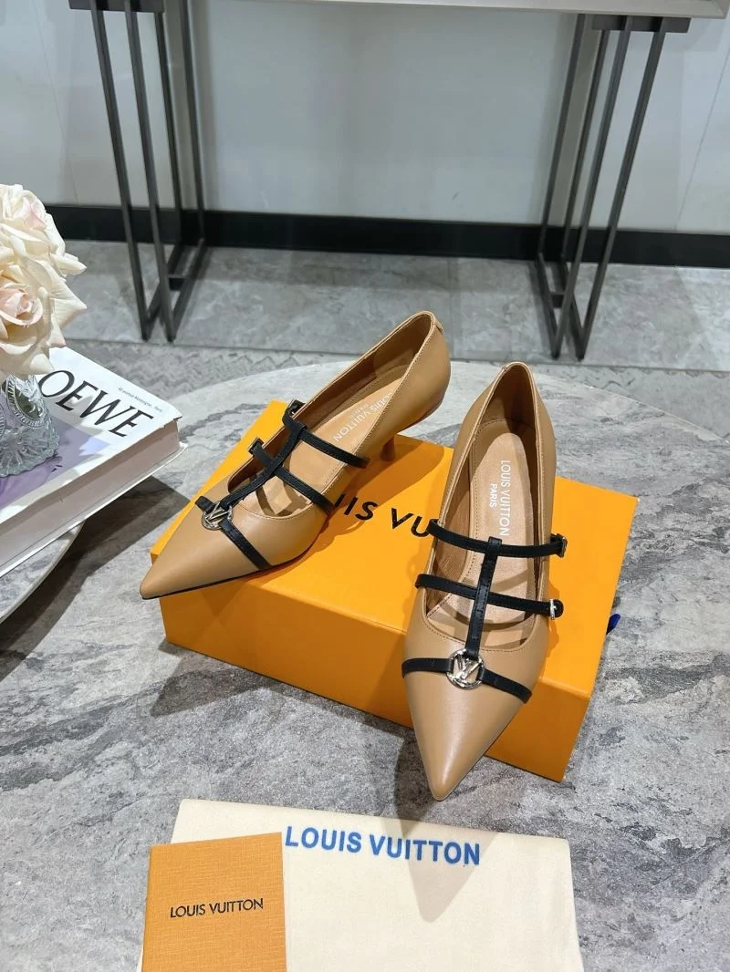 Louis Vuitton Heeled Shoes RelaxedFit 32354