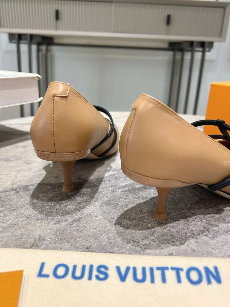 Louis Vuitton Heeled Shoes RelaxedFit 32354