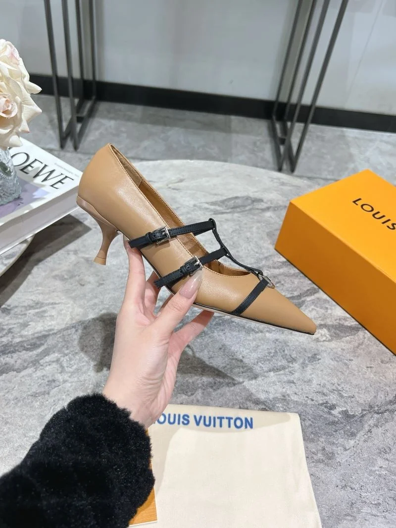 Louis Vuitton Heeled Shoes RelaxedFit 32354
