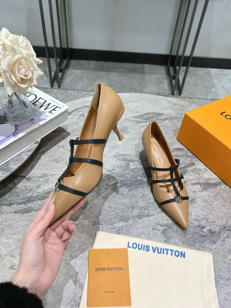 Louis Vuitton Heeled Shoes RelaxedFit 32354