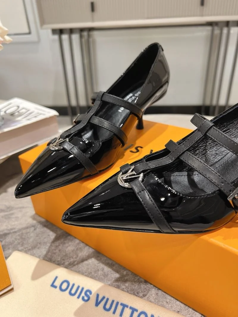 Colorful Louis Vuitton Heeled Shoes 32351