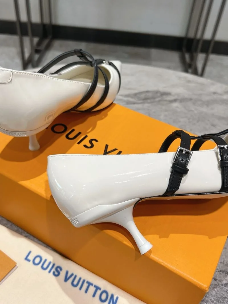 Louis Vuitton Heeled Shoes Versatile 32348