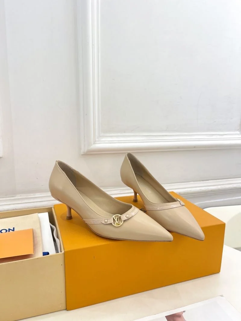 Bright Louis Vuitton Heeled Shoes 32359