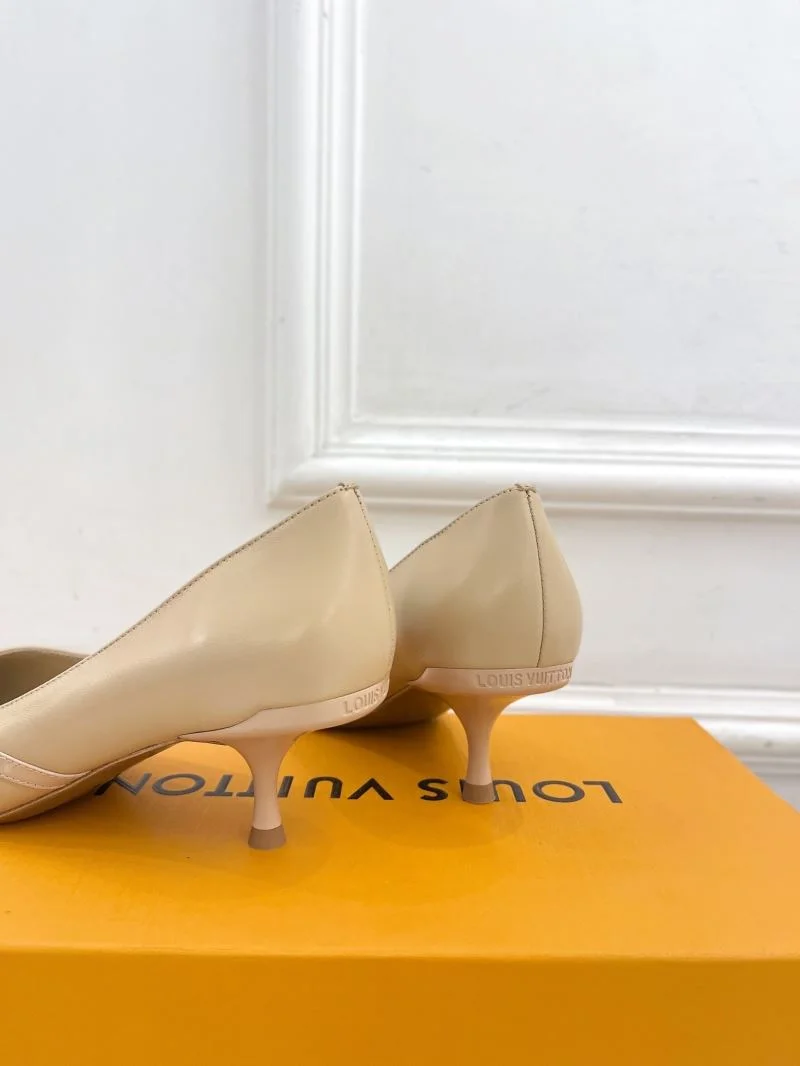 Bright Louis Vuitton Heeled Shoes 32359