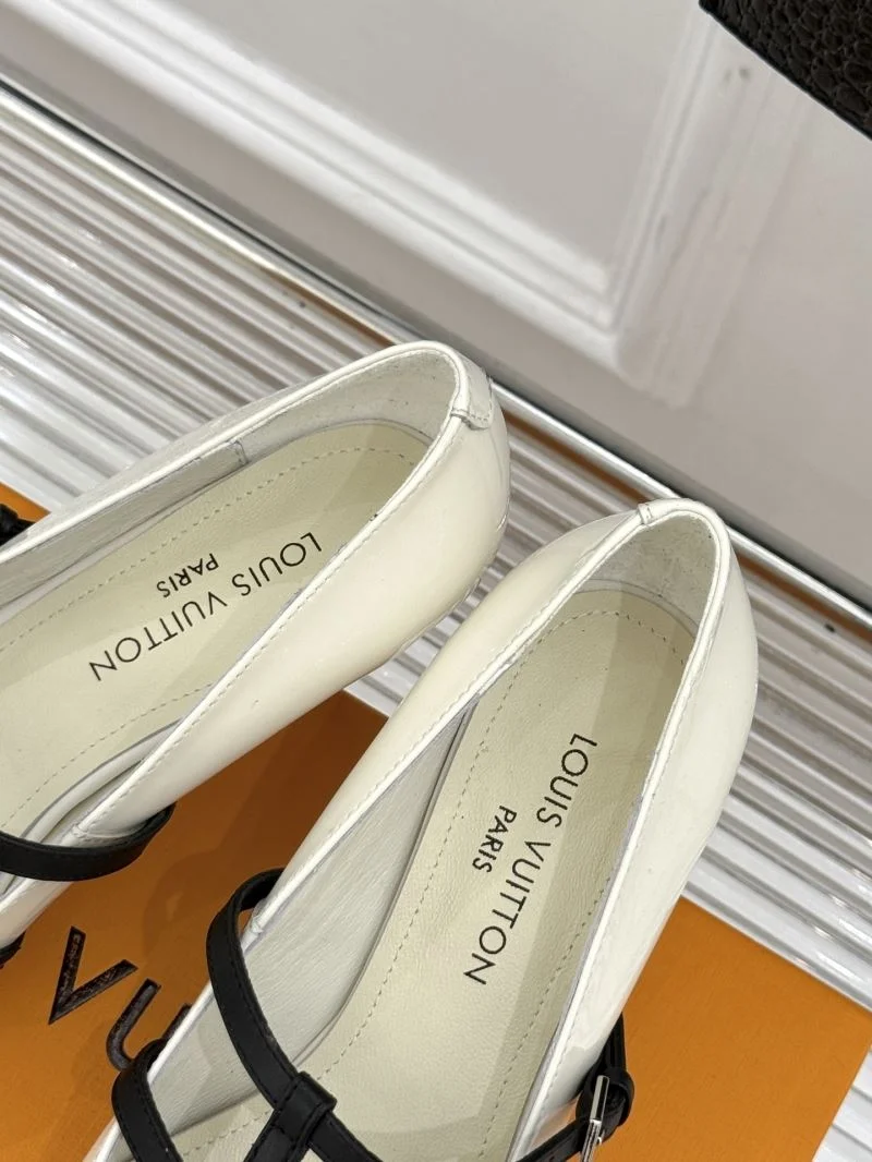 Louis Vuitton Heeled Shoes MultiPurpose 32346