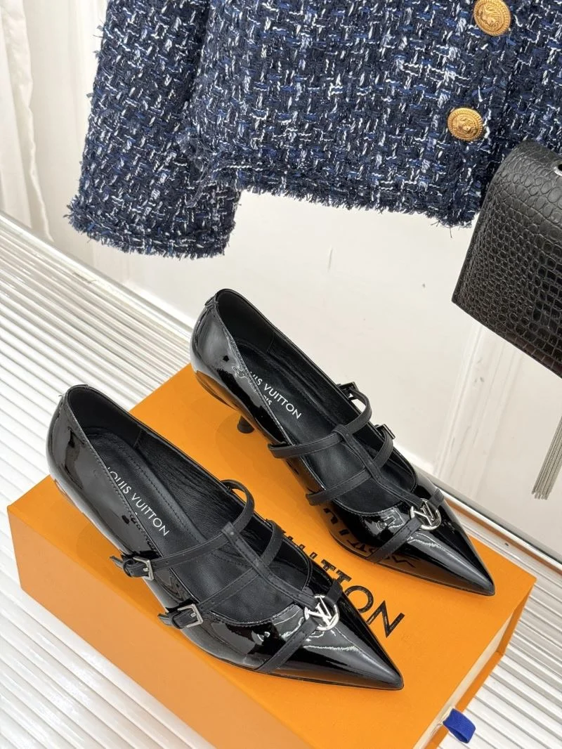 Louis Vuitton Heeled Shoes Tailored 32364