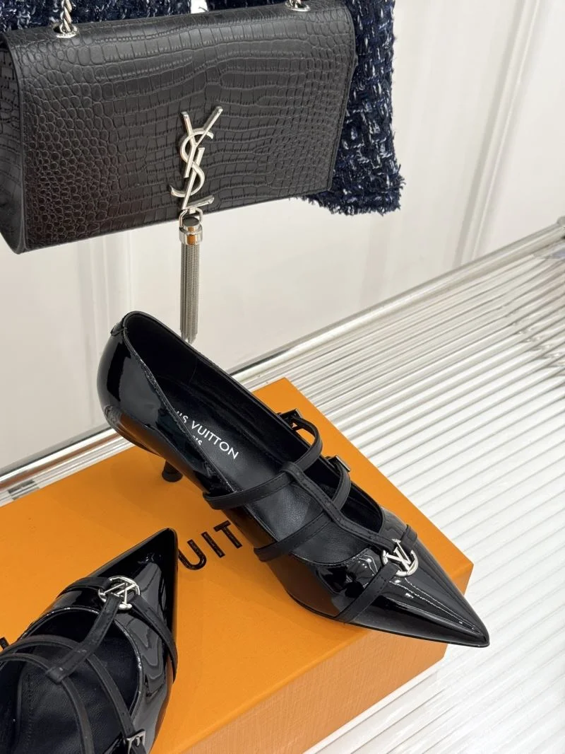 Louis Vuitton Heeled Shoes Tailored 32364