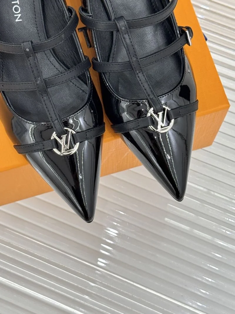 Louis Vuitton Heeled Shoes Tailored 32364