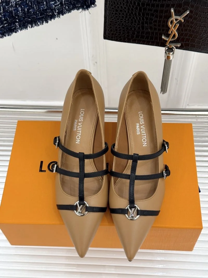 Louis Vuitton Heeled Shoes Tailored 32345