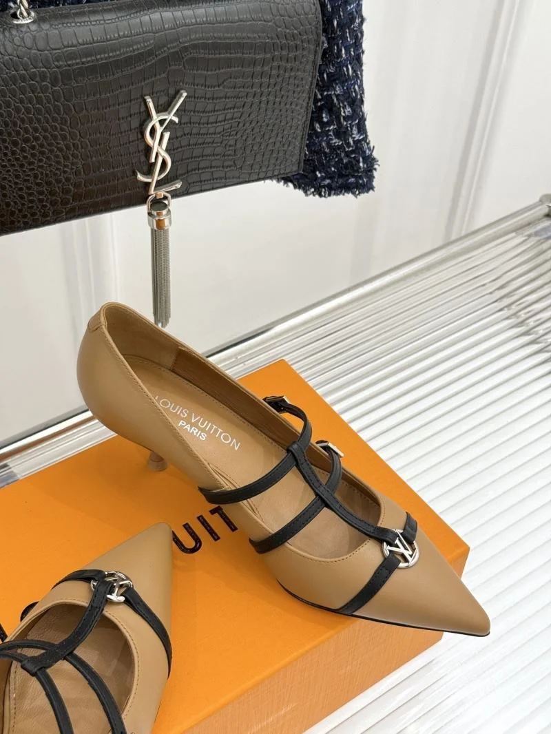 Louis Vuitton Heeled Shoes Tailored 32345
