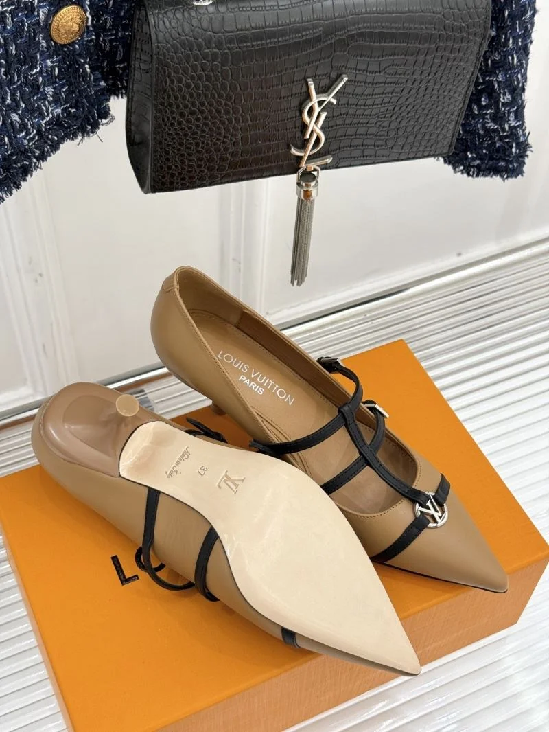 Louis Vuitton Heeled Shoes Tailored 32345