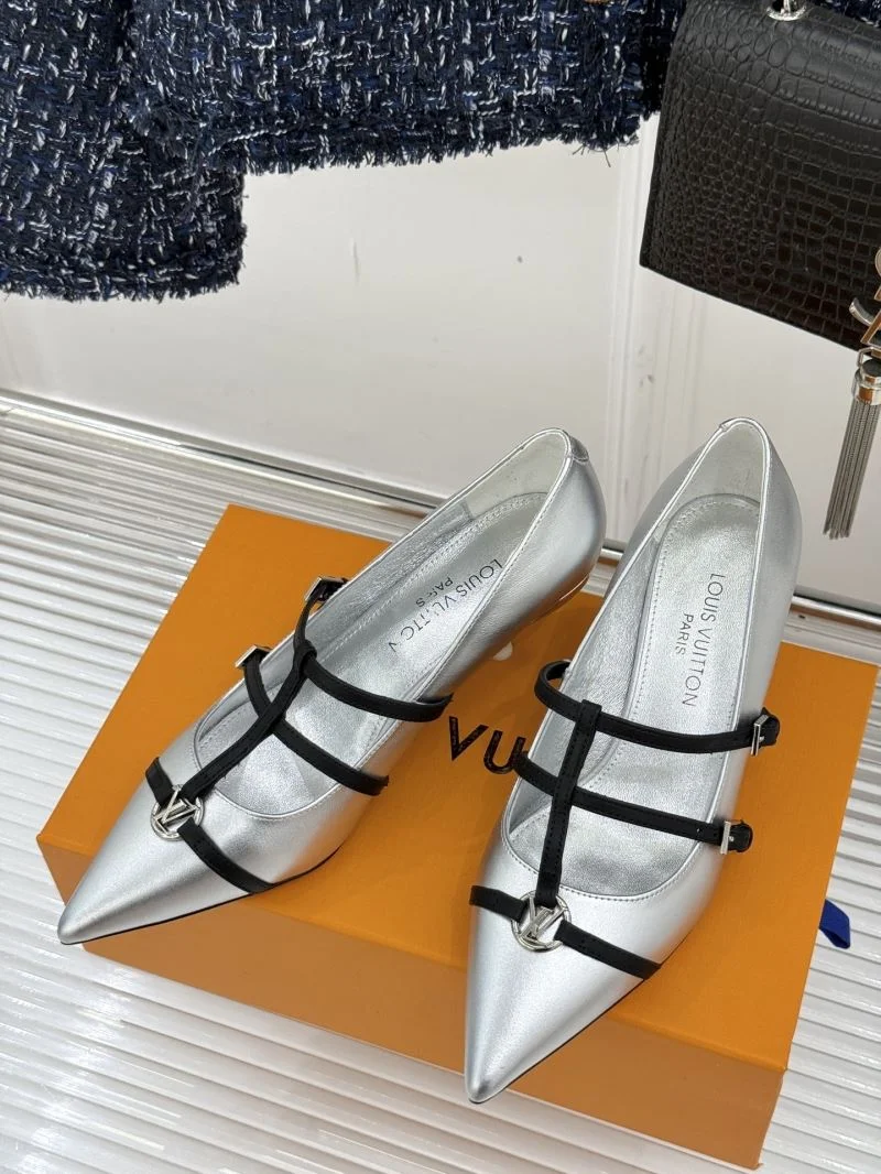 Packable Louis Vuitton Heeled Shoes 32361