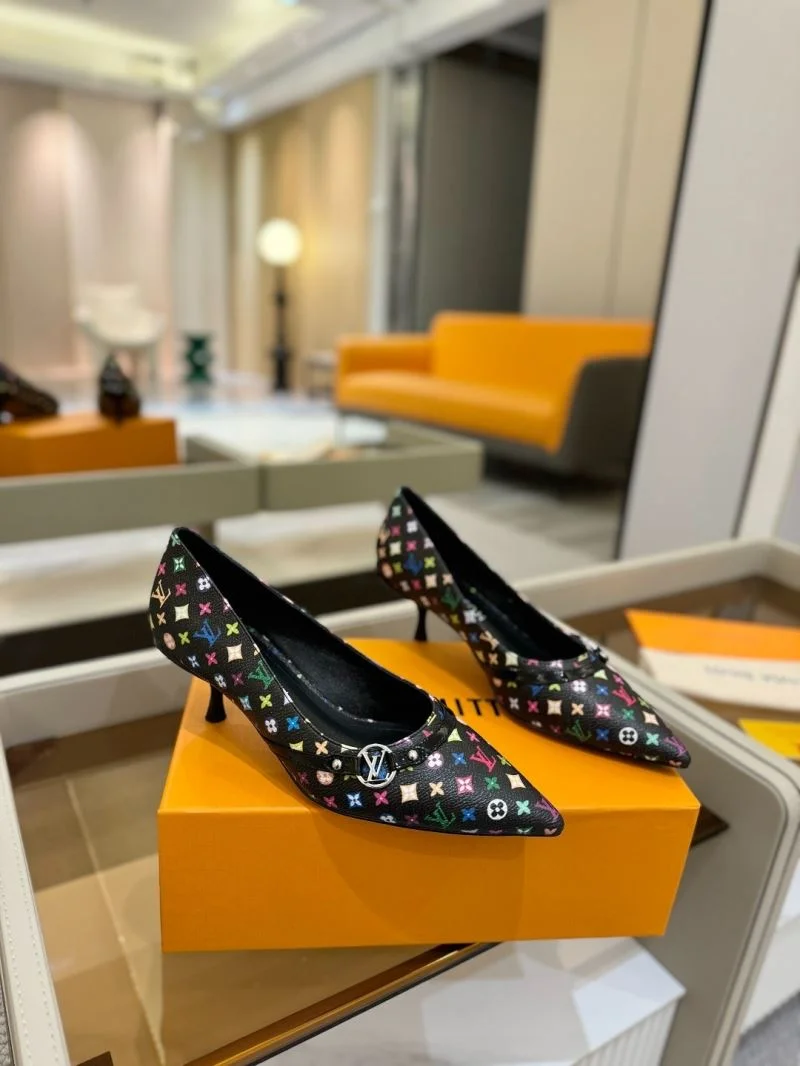 EasyCare Louis Vuitton Heeled Shoes 32343
