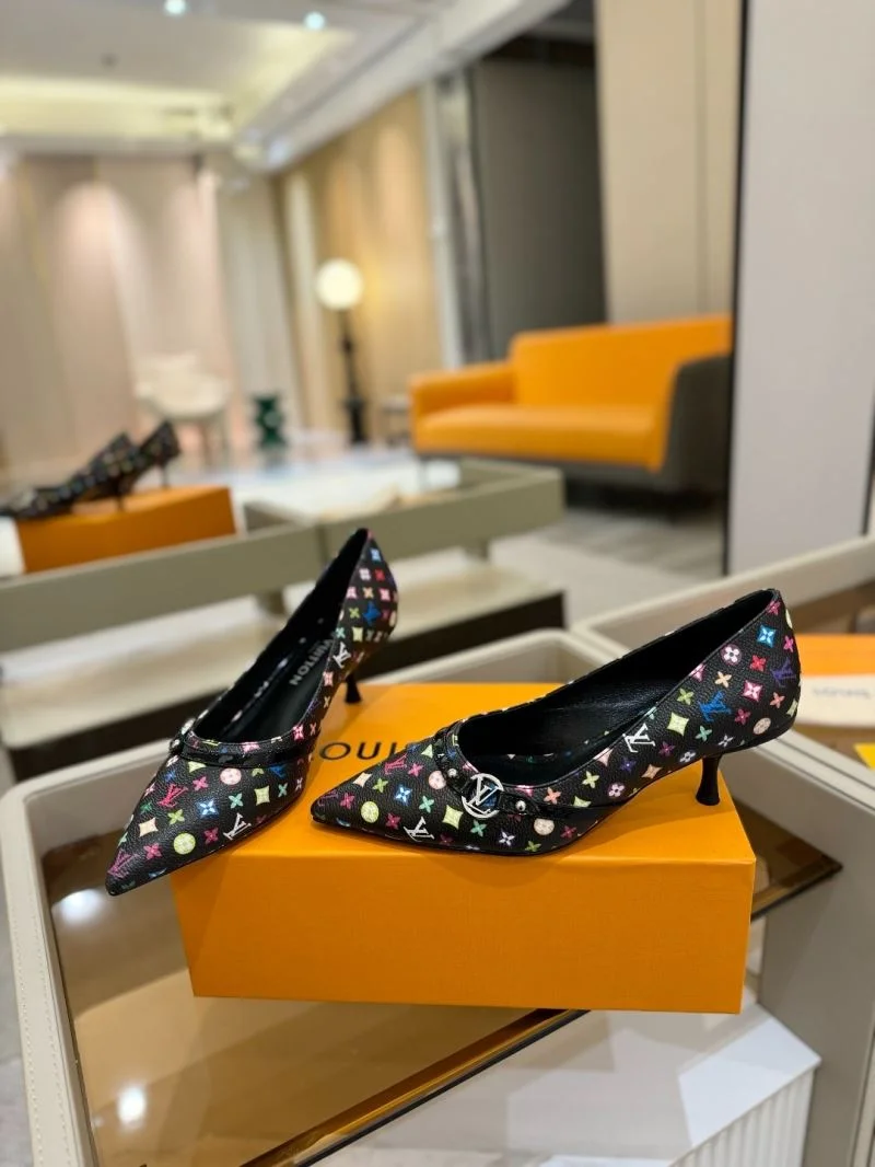 EasyCare Louis Vuitton Heeled Shoes 32343