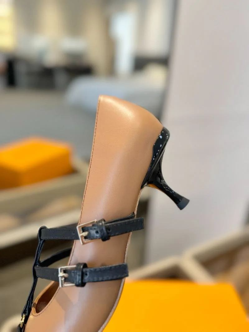 TechFriendly Louis Vuitton Heeled Shoes 31997