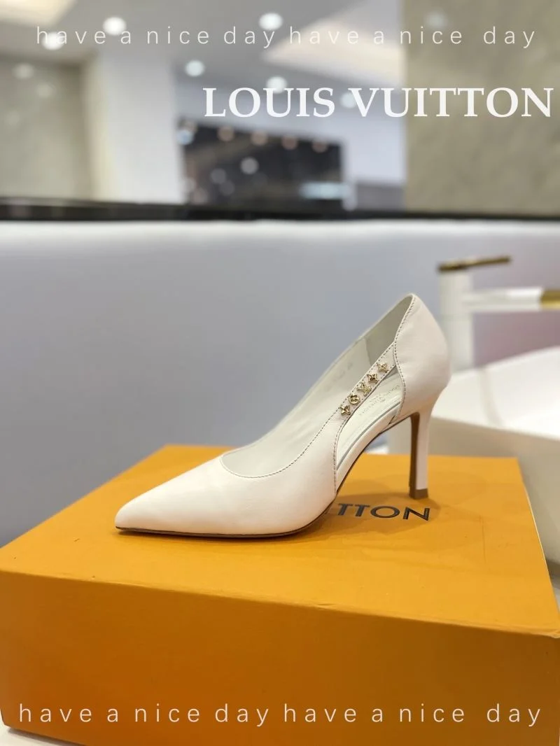 Louis Vuitton Heeled Shoes Supportive 31972