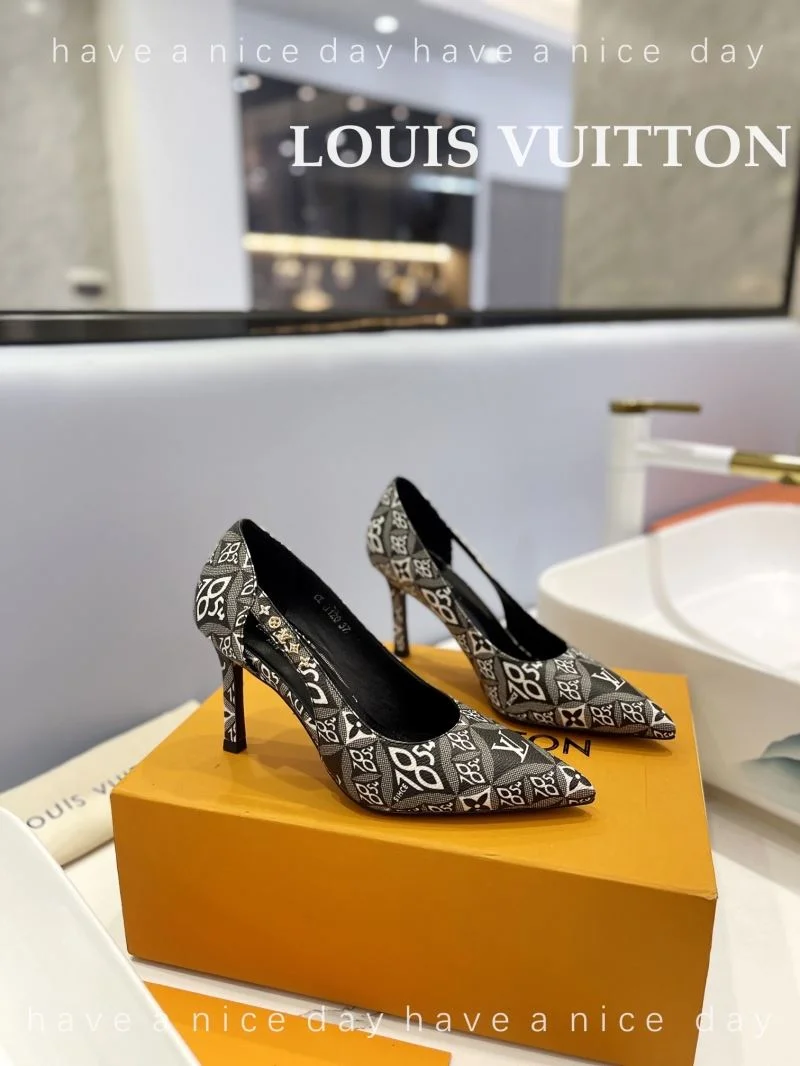 Elegant Louis Vuitton Heeled Shoes 31986