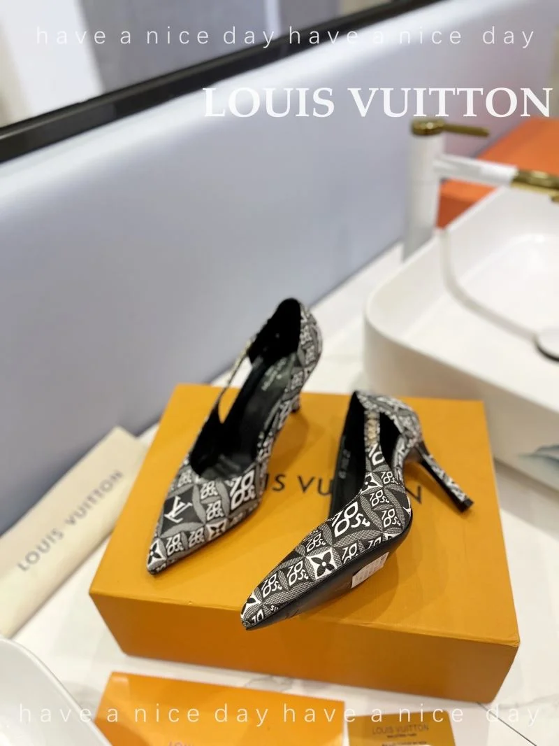 Elegant Louis Vuitton Heeled Shoes 31986