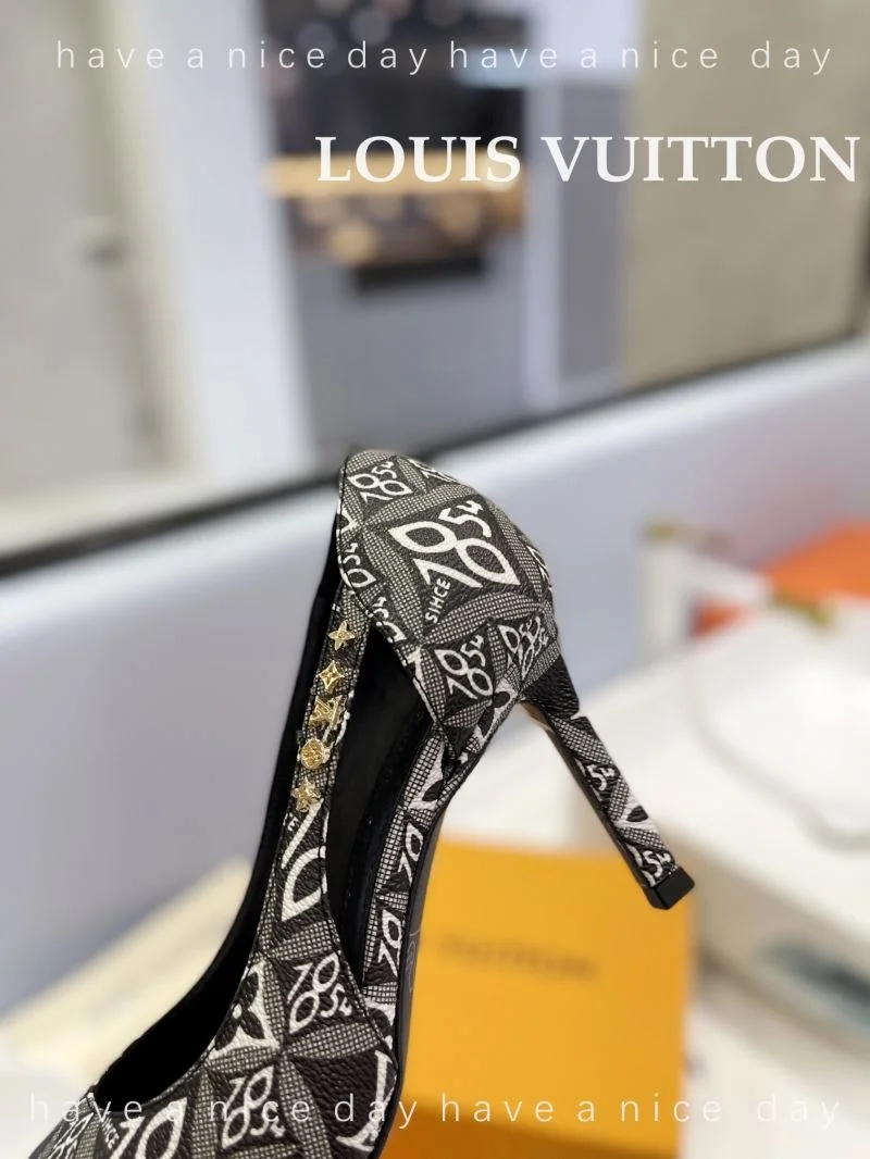 Elegant Louis Vuitton Heeled Shoes 31986