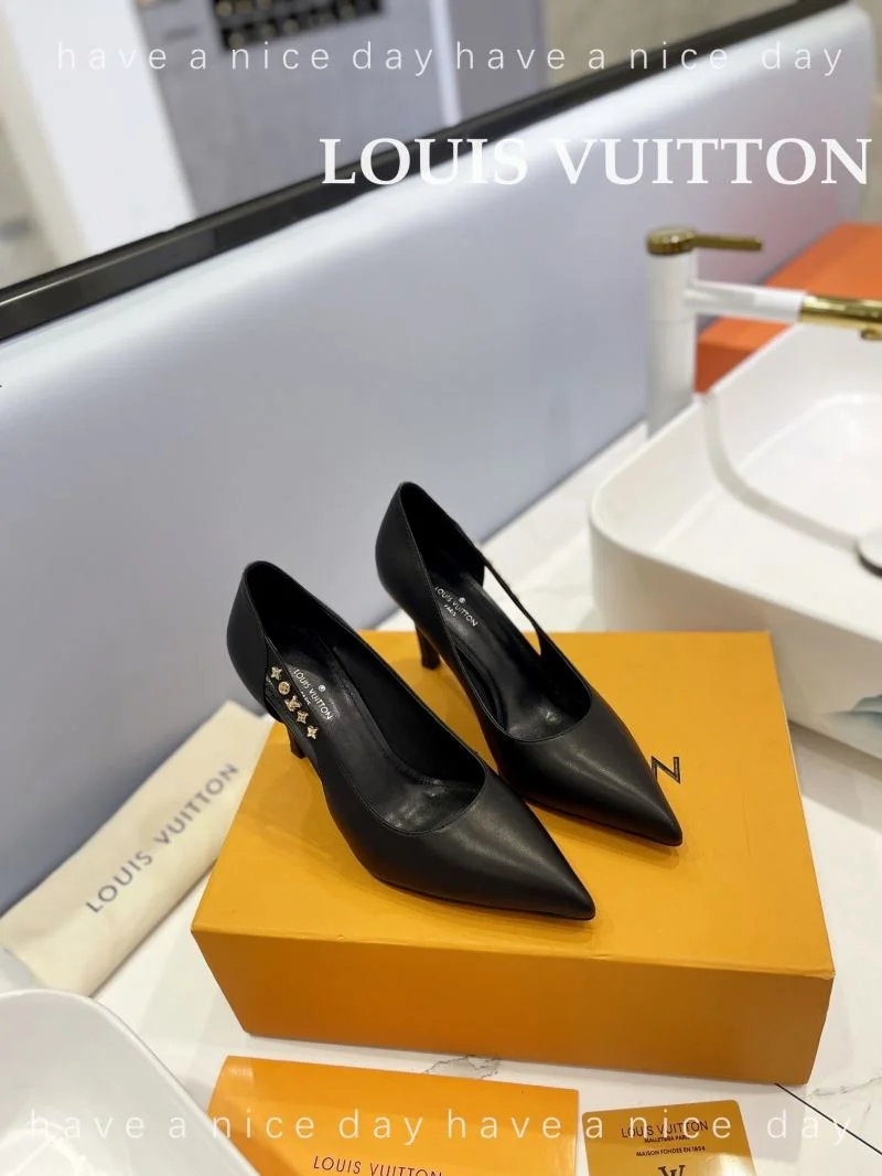 Louis Vuitton Heeled Shoes Versatile 31976