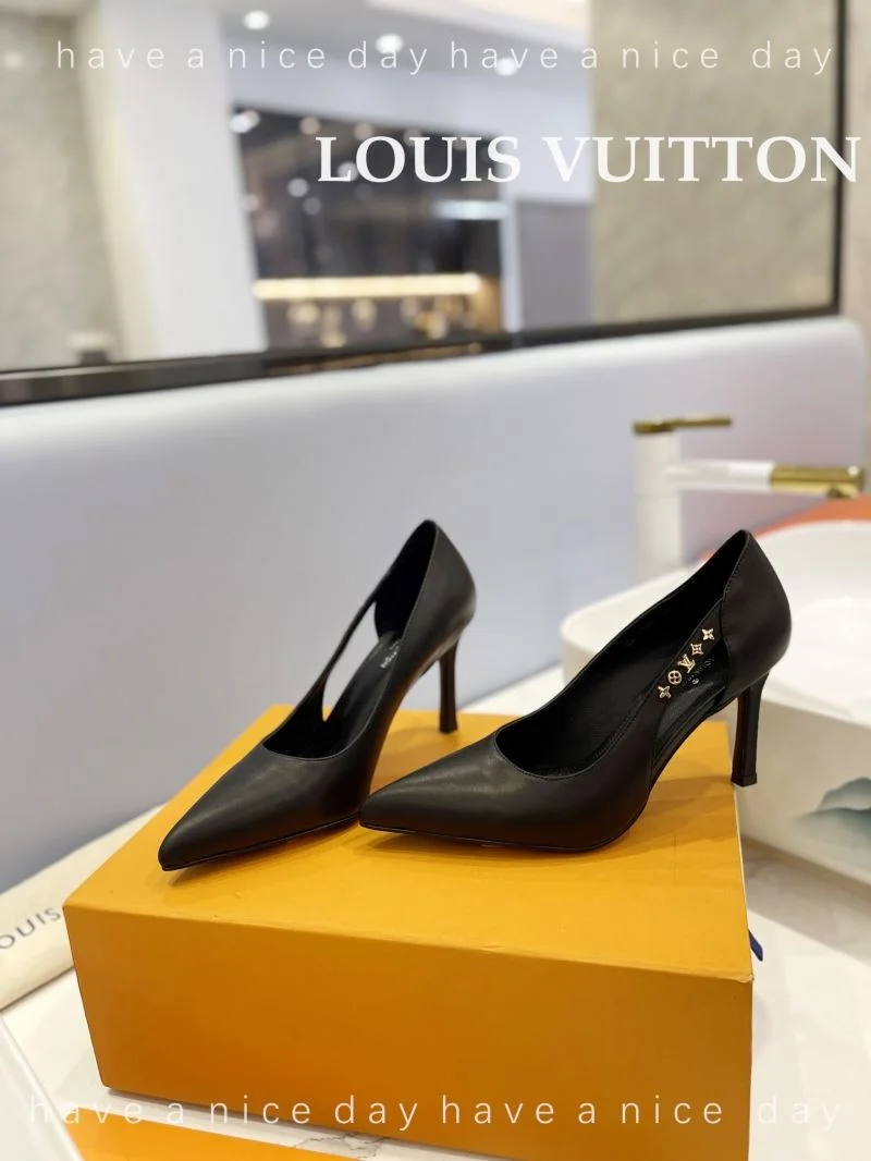 Louis Vuitton Heeled Shoes Versatile 31976
