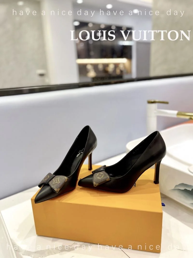 Lightweight Louis Vuitton Heeled Shoes 31980