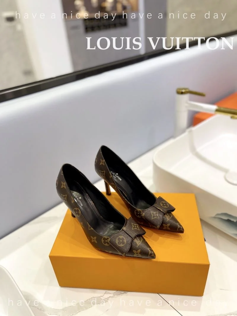 Louis Vuitton Heeled Shoes Casual 32000