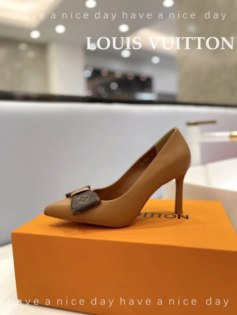 StreetReady Louis Vuitton Heeled Shoes 31998