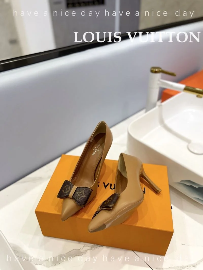 StreetReady Louis Vuitton Heeled Shoes 31998