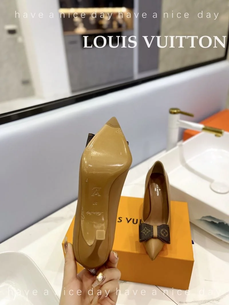 StreetReady Louis Vuitton Heeled Shoes 31998