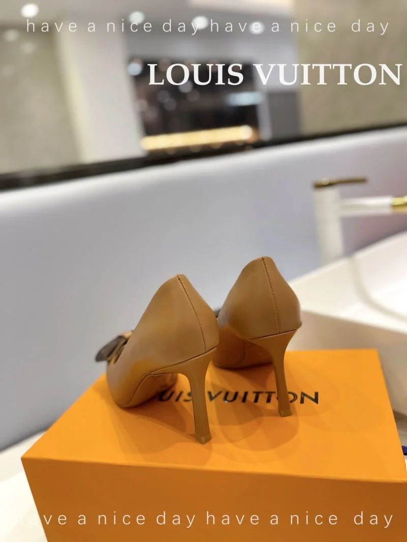 StreetReady Louis Vuitton Heeled Shoes 31998