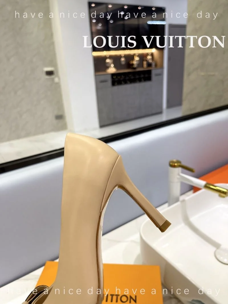 ZeroBulk Louis Vuitton Heeled Shoes 31974