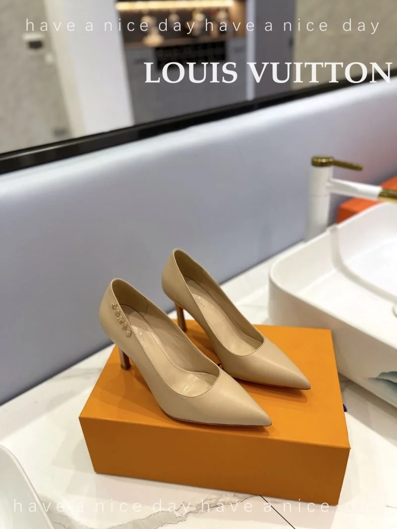 Classic Louis Vuitton Heeled Shoes 31970