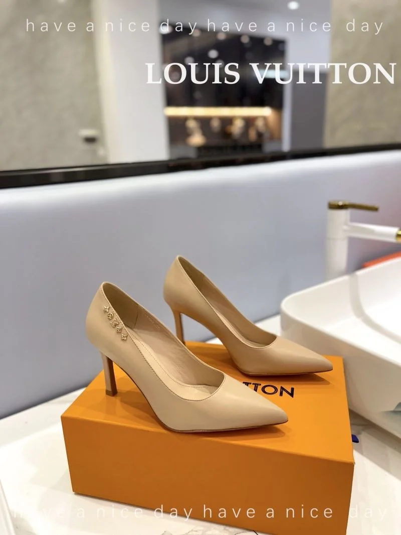 Classic Louis Vuitton Heeled Shoes 31970