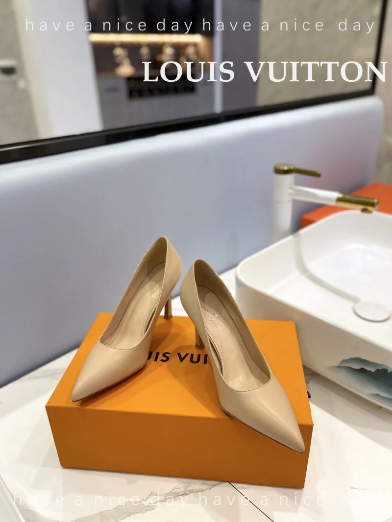 Classic Louis Vuitton Heeled Shoes 31970