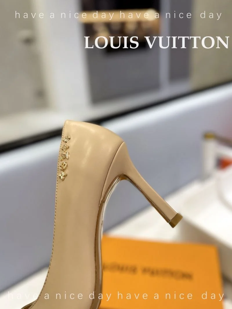 Classic Louis Vuitton Heeled Shoes 31970