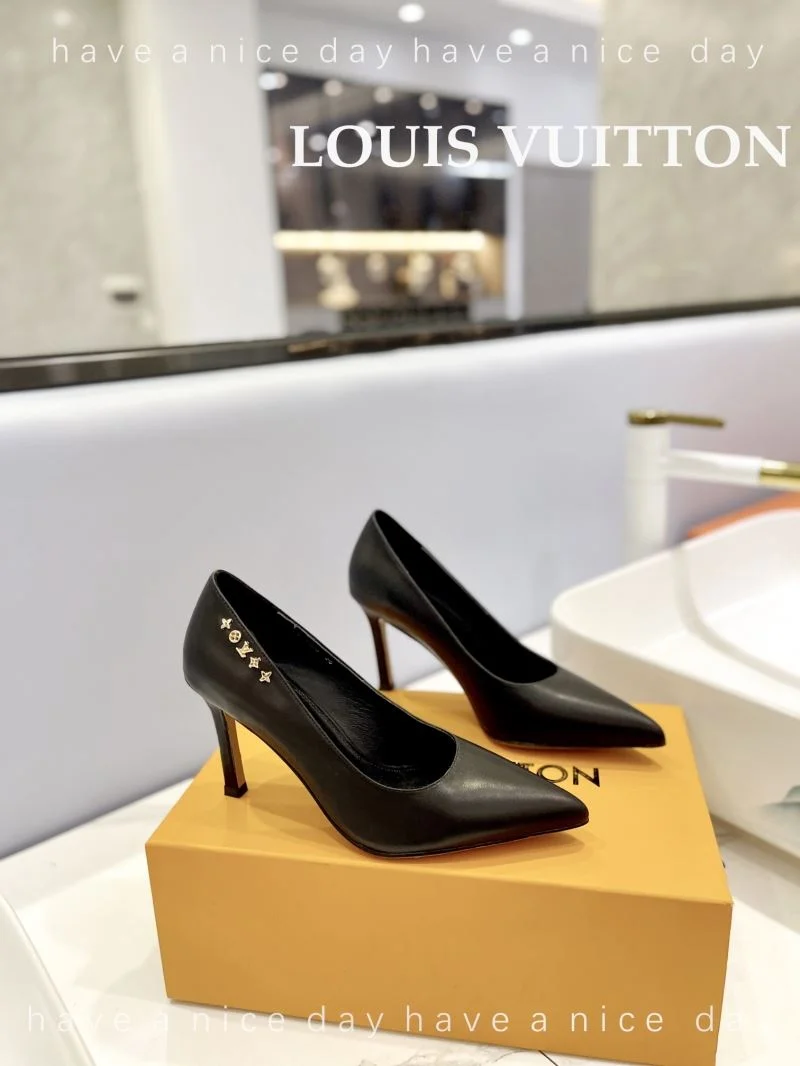 MoistureWicking Louis Vuitton Heeled Shoes 31969