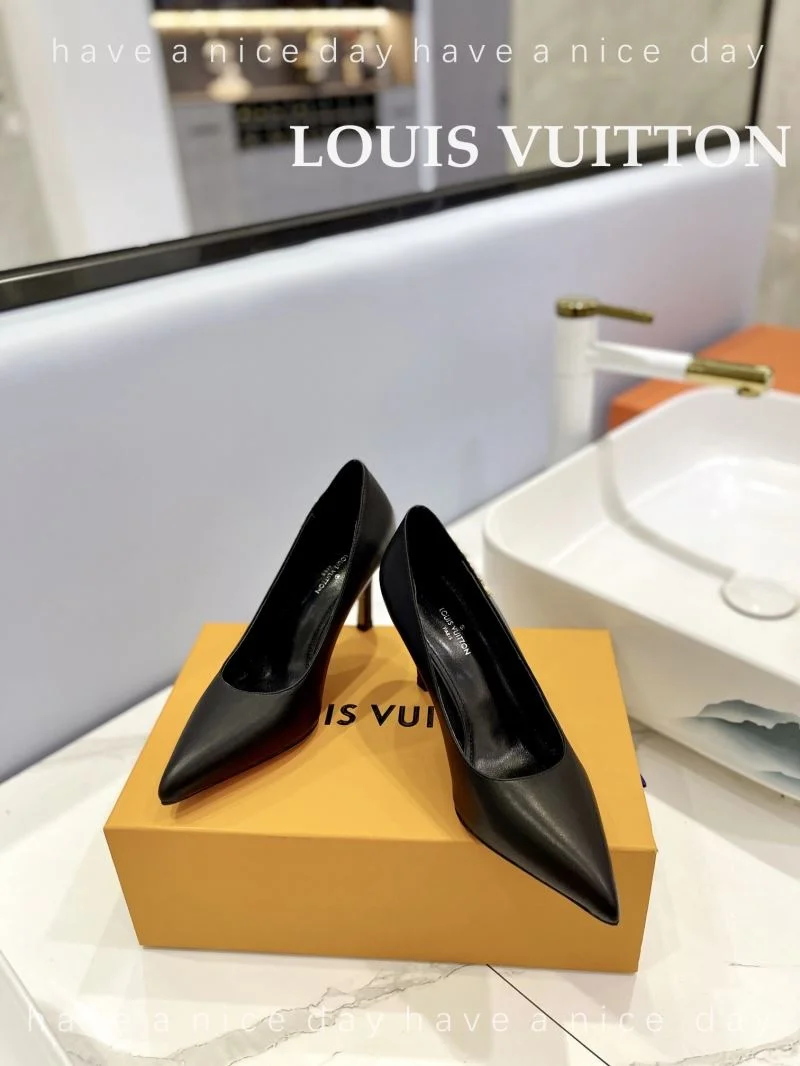 MoistureWicking Louis Vuitton Heeled Shoes 31969