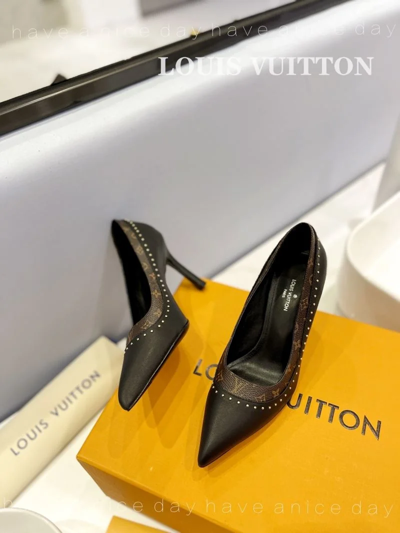 Louis Vuitton Heeled Shoes FashionForward 31965