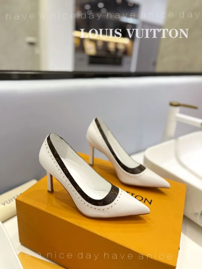 Louis Vuitton Heeled Shoes WellDesigned 31963