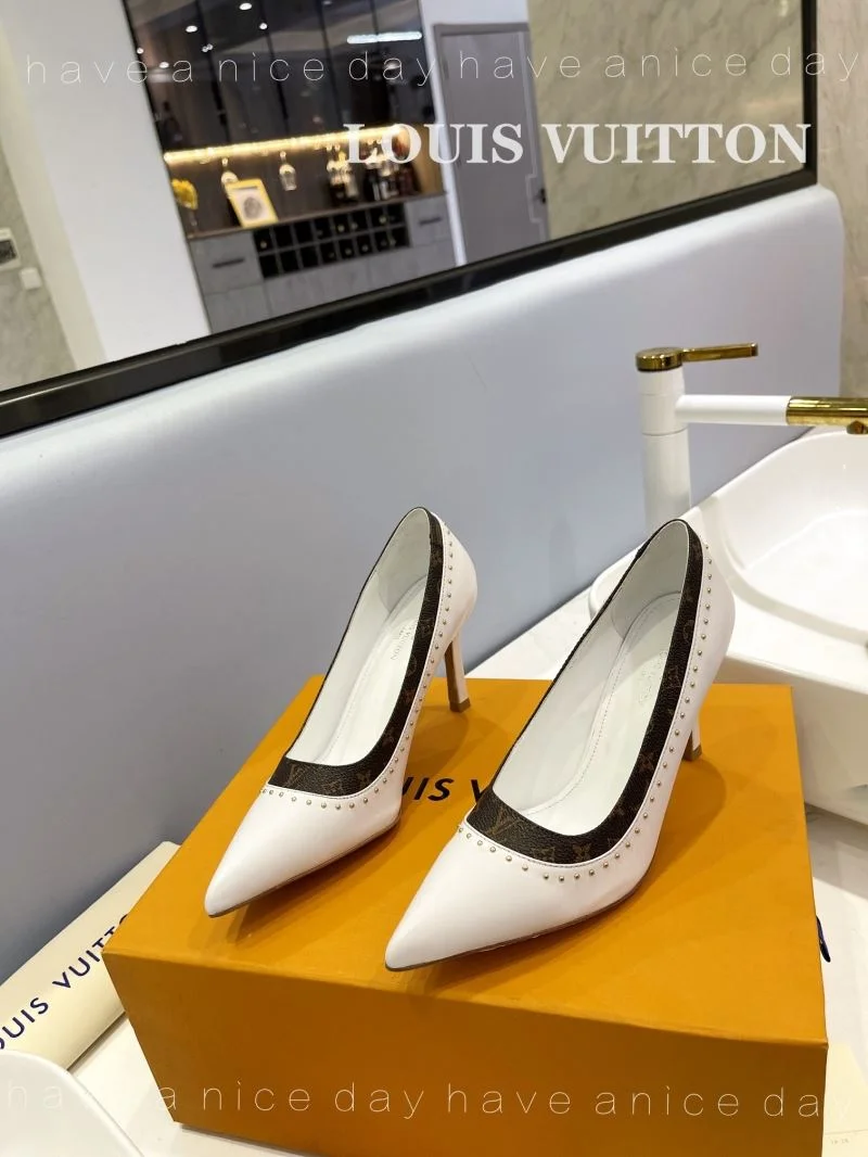 Louis Vuitton Heeled Shoes WellDesigned 31963